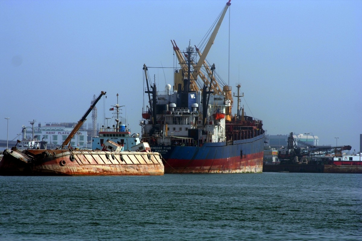 38 % نمو حجم الشحن في ميناء صقر برأس الخيمة