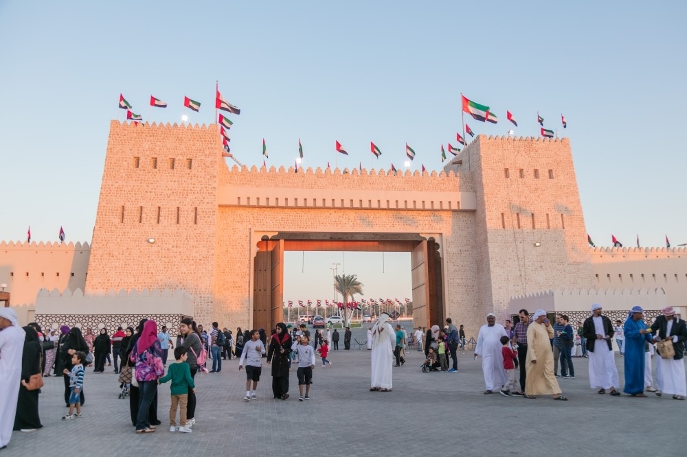 40 دولة في مهرجان الشيخ زايد التراثي