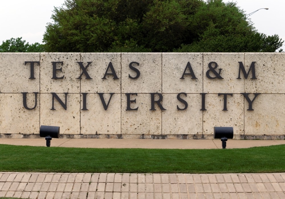عودة الطلاب لجامعة جنوب تكساس بعد إخلائها خوفاً من وجود قنبلة