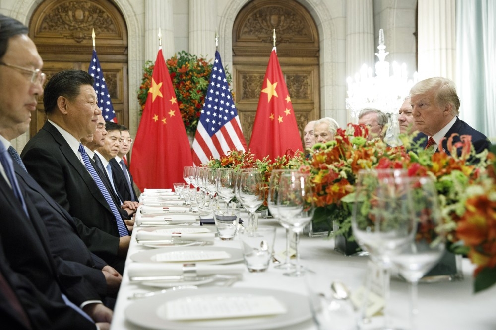 ترامب يحذّر من رسوم أكثر صرامة على الواردات الصينية