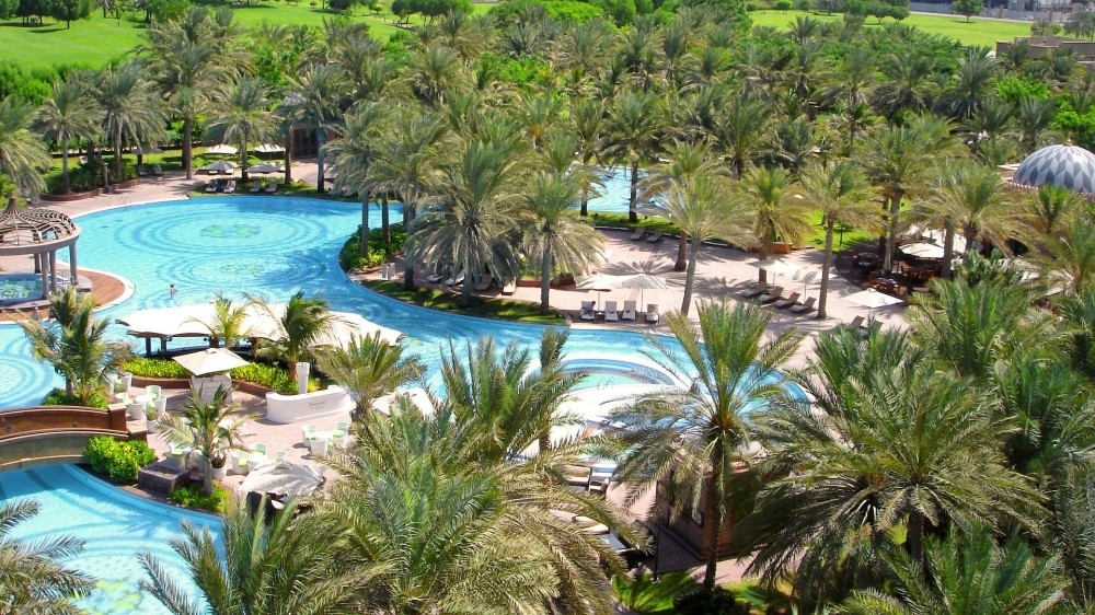 نمو إيرادات المنشآت الفندقية في أبوظبي 5.5% خلال 8 أشهر