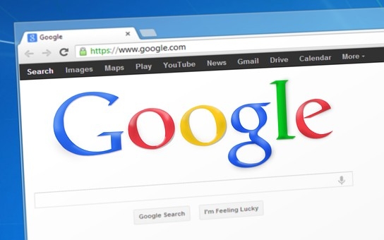 ثغرة أمنية تُعجل إغلاق «غوغل بلس»