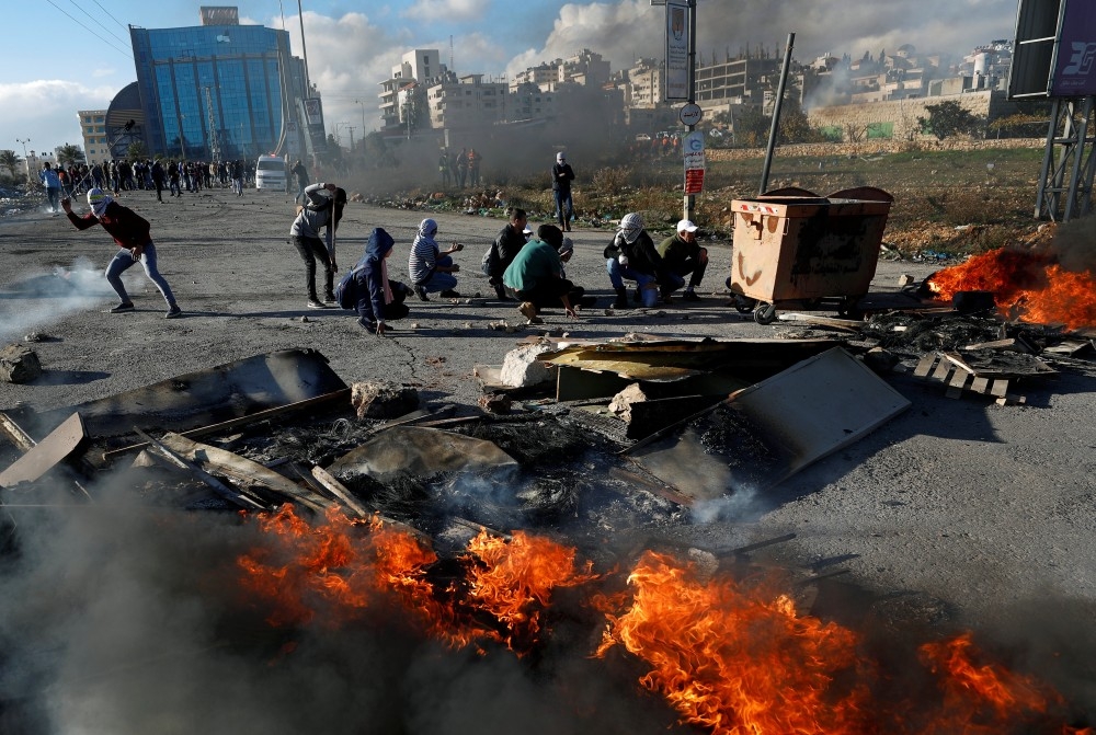 مقتل وإصابة 7 جنود إسرائيليين في هجمات فلسطينية