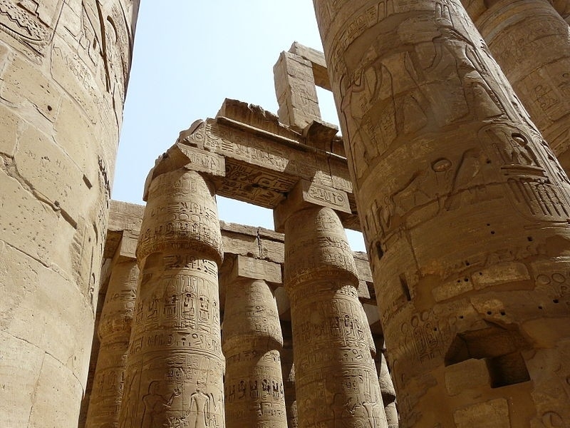 مصر تحتفل بتعامد الشمس على معبد الكرنك الفرعوني بالأقصر