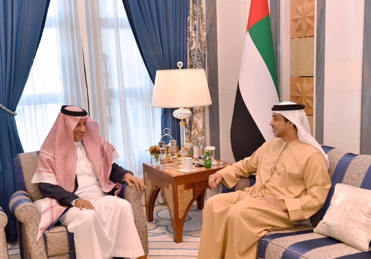 منصور بن زايد يستقبل رئيس مجلس إدارة الصندوق السعودي للتنمية