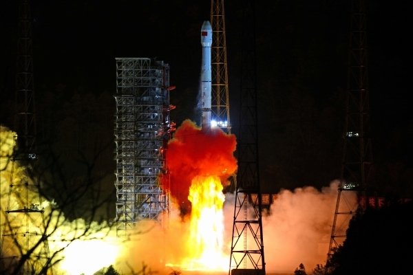 المسبار الصيني «تشانغ إي 4» يستعد للهبوط على الجانب المظلم من القمر