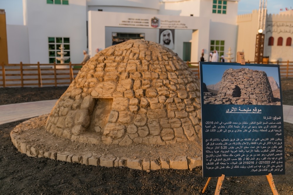 12 مجسماً رملياً تشهد على أصالة حضارة الإمارات في «زايد التراثي»
