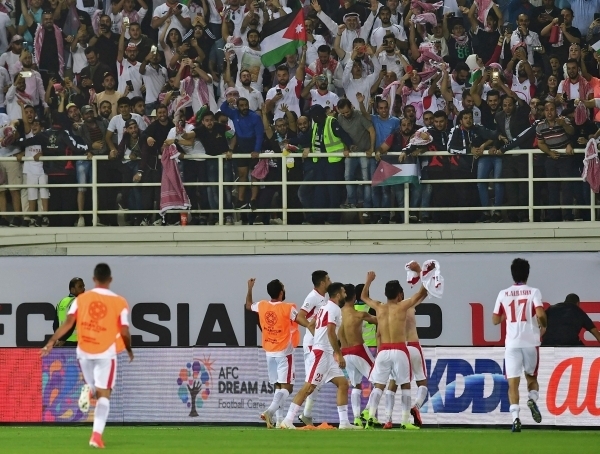 الأردن أول المتأهلين إلى ثمن النهائي بثنائية في مرمى سوريا