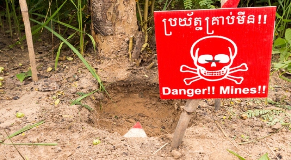 صاروخ مدفون منذ سنوات يقتل مزارعاً في كمبوديا
