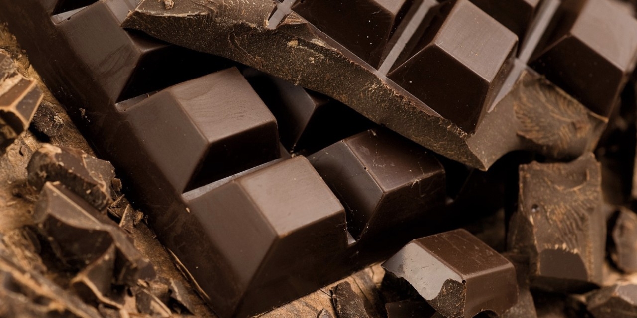 الشوكولاتة أفضل من الشراب لعلاج السعال