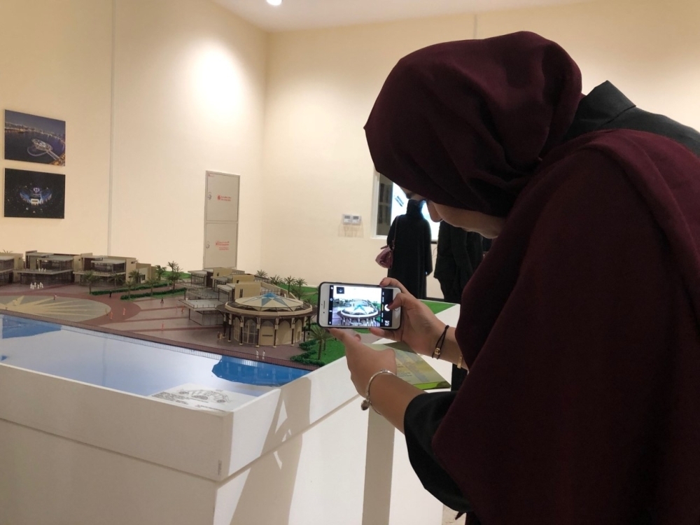 53 طالباً ينقبون عن الذاكرة البصرية لفن العمارة الإسلامية