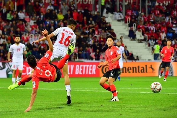 الشمشون الكوري يغتال أحلام الأحمر البحريني ويقصيه عن كأس آسيا