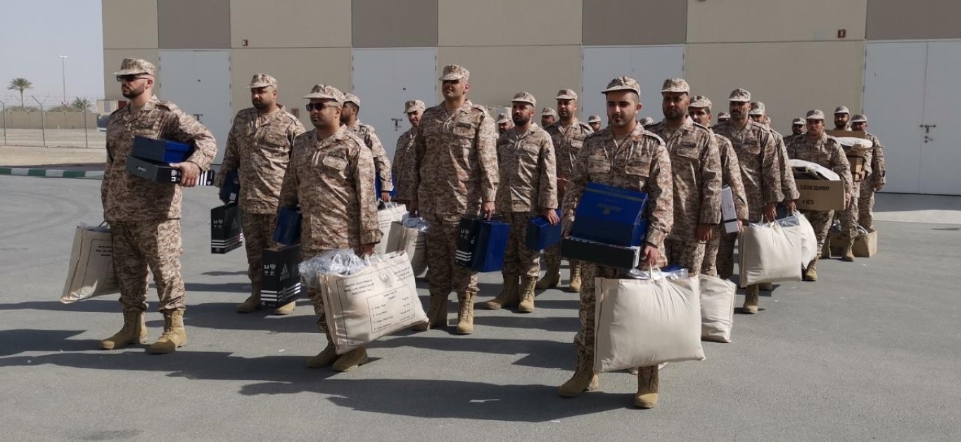 مجندو الدفعة الـ11 أثناء توافدهم على مراكز الخدمة: جاهزون للذود عن الإمارات