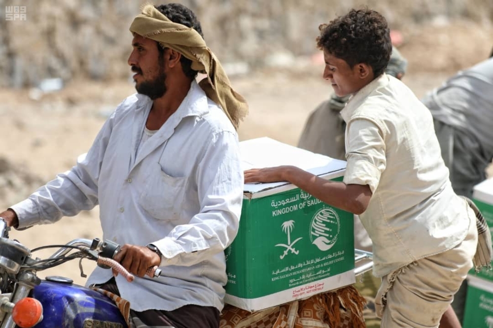 مساعدات غذائية سعودية للنازحين
