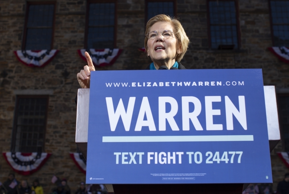 إليزابيث وارين تنضم إلى السباق الرئاسي في أمريكا