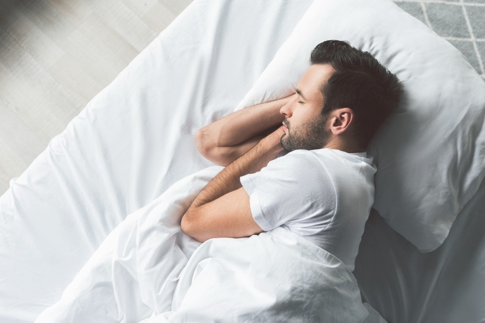 دراسة تؤكد أن النوم مسكن طبيعي للآلام