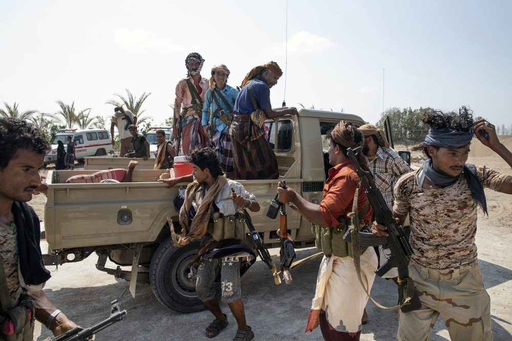 الجيش اليمني يدمر مواقع انقلابية في الجوف
