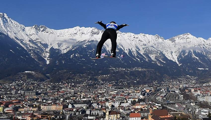التزلج والتحليق الحر في سماء النمسا