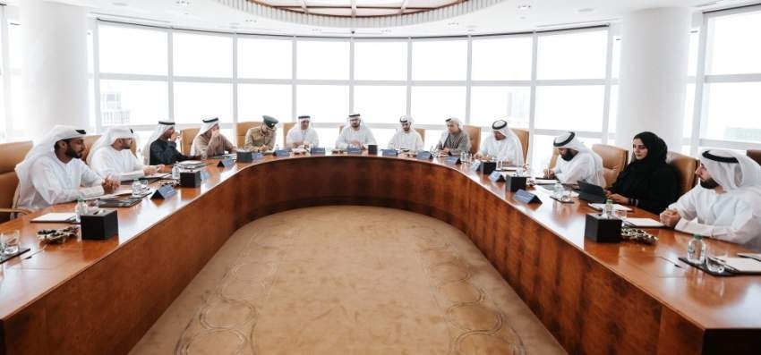 مجالس دبي للمستقبل تبحث آليات تطوير 13 قطاعاً