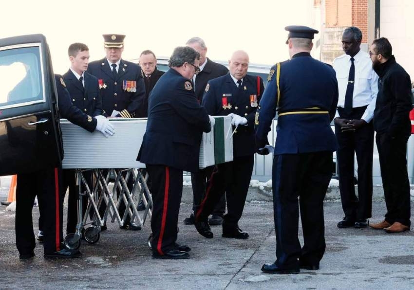 كندا: تشييع حاشد لجنازة 7 أطفال سوريين قضوا في احتراق منزلهم