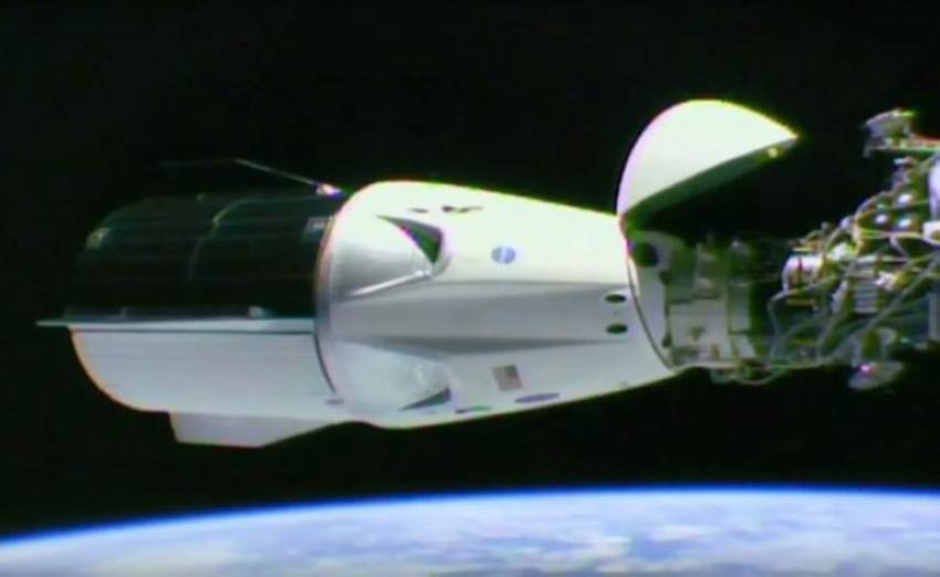 مركبة «سبيس أكس» تلتحم بمحطة الفضاء الدولية بنجاح