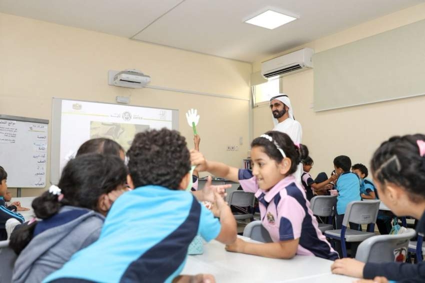 محمد بن راشد يعتمد الجيل الجديد من مدارس الإمارات