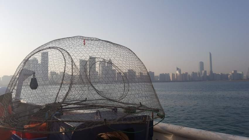 حظر الصيد بالقراقير في مياه إمارة أبوظبي