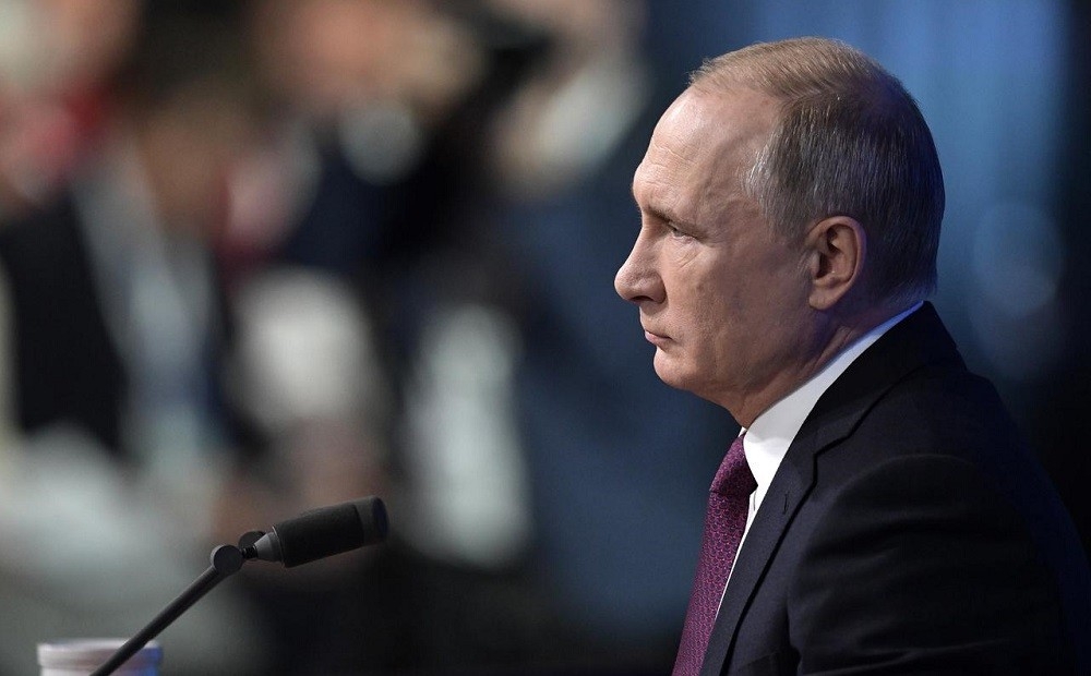 بوتين يعلّق رسمياً مشاركة روسيا في معاهدة الصواريخ النووية متوسطة المدى