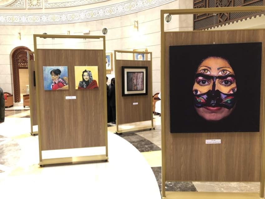 20 فنانة إماراتية وسعودية في ندوة الثقافة والعلوم