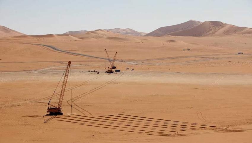 مليار دولار عقد "بيتروفاك" لتطوير حقل غاز في الجزائر