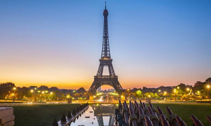 باريس تنافس سنغافورة على لقب أغلى مدينة في العالم