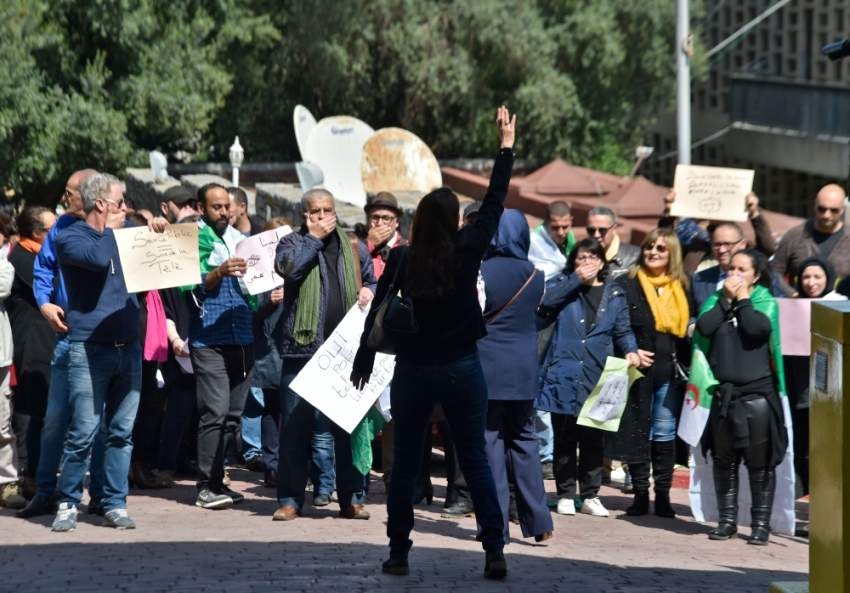 إضرابات في الجزائر للمطالبة برحيل بوتفليقة