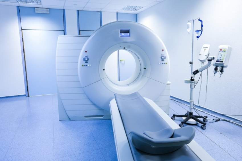 «خليفة الطبية» في عجمان تدشن خدمات الذكاء الاصطناعي بأقسام الأشعة