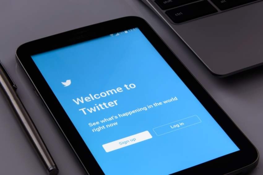 «تويتر» يضيف خاصية جديدة للإبلاغ عن نشر المعلومات الكاذبة