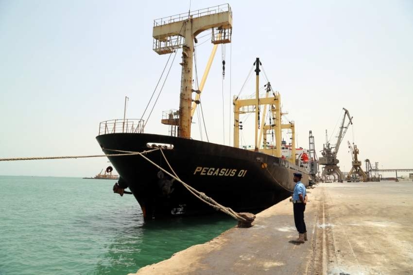 السعودية: ميناء الحديدة منصة لعمليات الحوثي الإرهابية