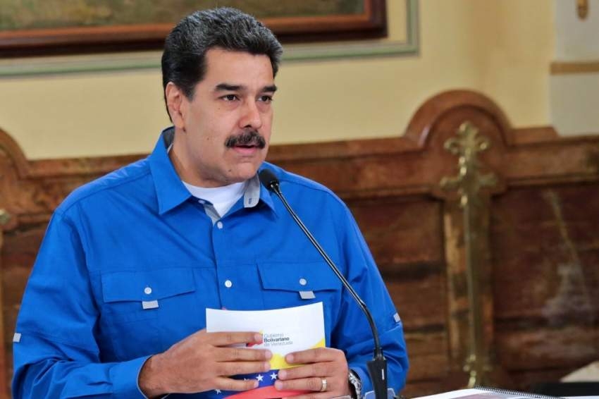 مادورو يندّد بـ «انتهاك حرمة» السفارة الفنزويلية في واشنطن