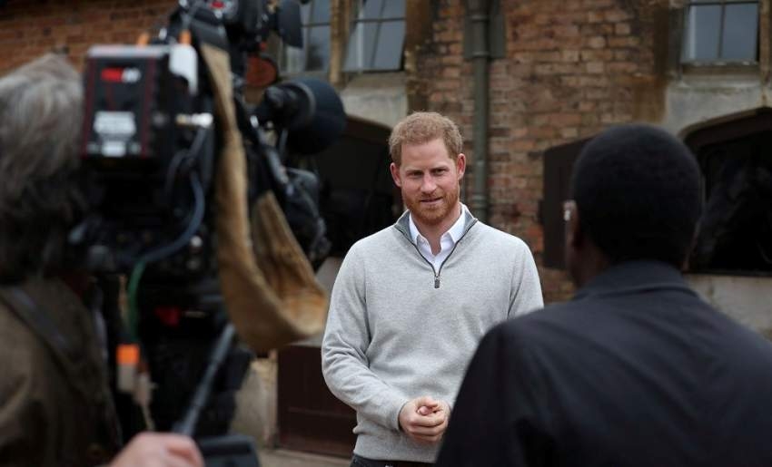 الأمير هاري يفوز بتعويض عن صور التقطت جواً لمنزله