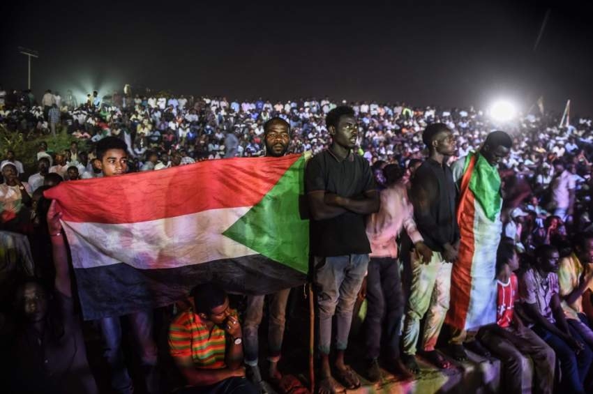 المعارضة السودانية: تعليق التفاوض قرار مؤسف .. مستمرون في الاعتصام
