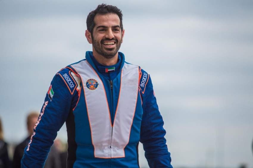 بطل الفيكتوري أحمد الفهيم يتصدر أول منافسات بطولة العالم للفورمولا