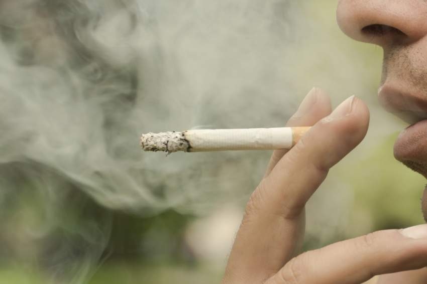 ما علاقة التدخين بعدد الجلطات التي تصيب الإنسان .. علماء يجيبون