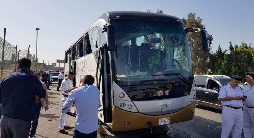 17 مصاباً في تفجير حافلة بالجيزة