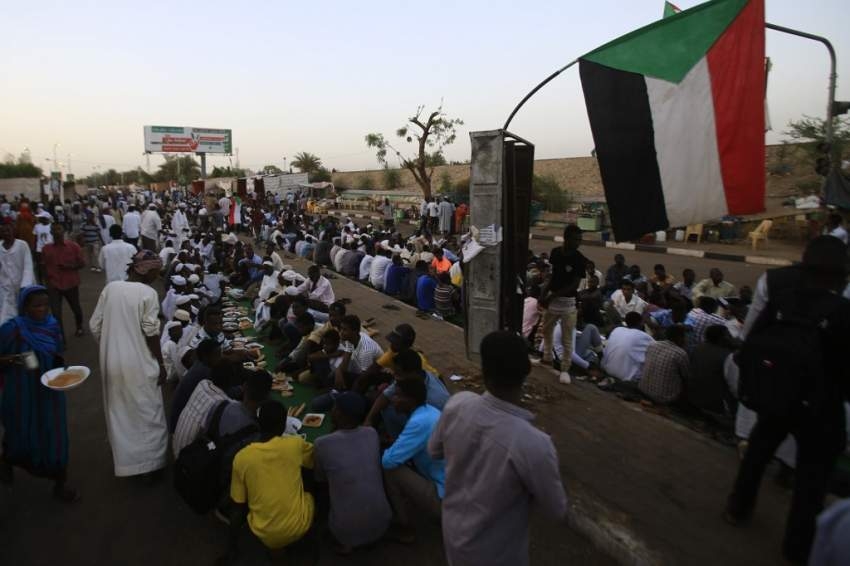 قوى الاحتجاج في السودان تدعو إلى إضراب عام بسبب تعثر المفاوضات