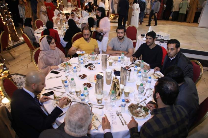 مبتعثون يشاركون سفارة الإمارات في لندن الإفطار