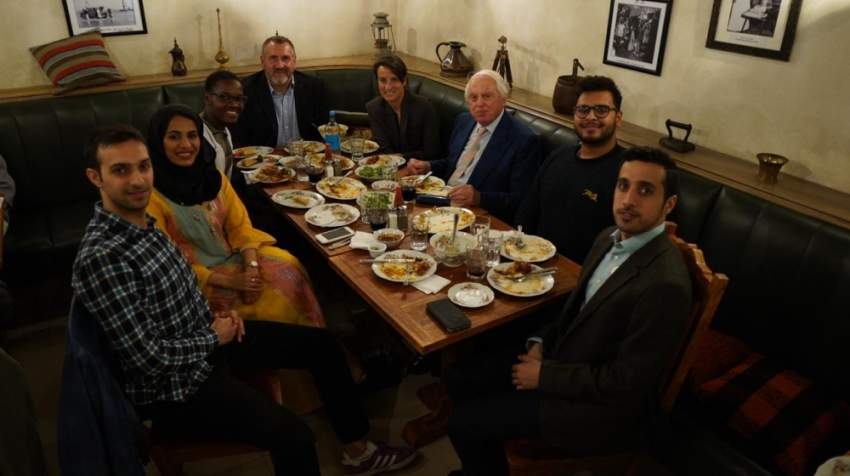 مبتعثون يقيمون مأدبة «إفطار القيــــــــم الإماراتية» لـ 50 شخصاً في لندن