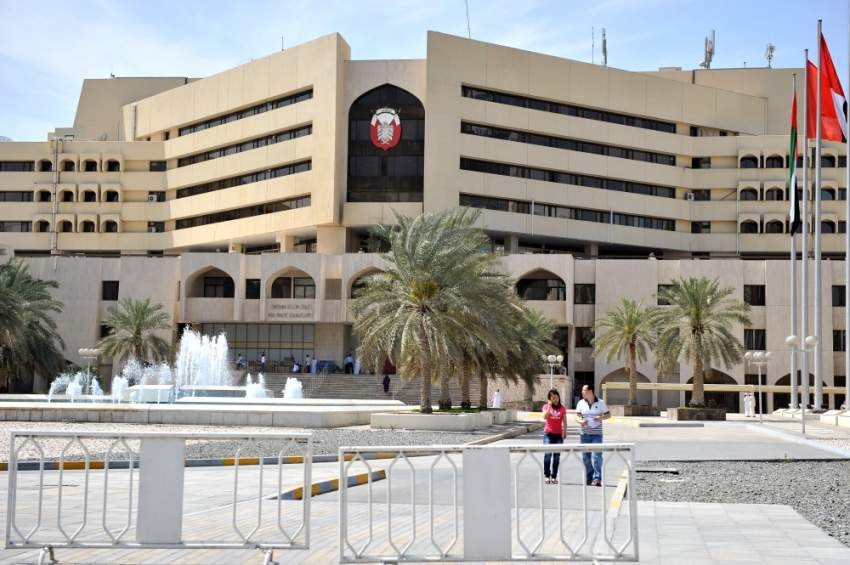 بلدية مدينة أبوظبي تنظم حملة توعوية بشأن أخطار المسابح