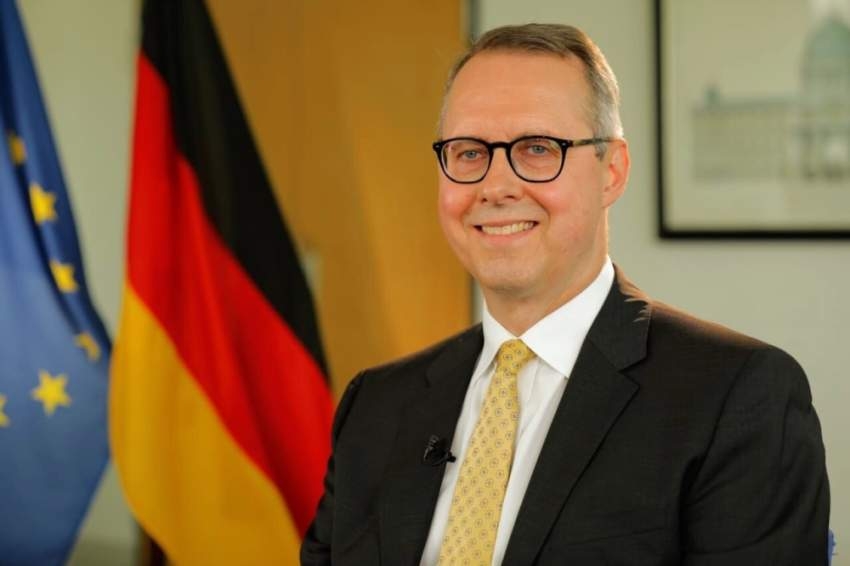 السفير الألماني لـ «الرؤية» : الإمارات تمتلك نظاماً تعليمياً متقدماً