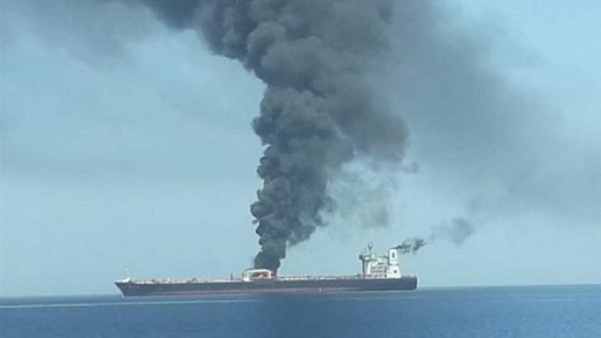 الكويت ترفع حالة الاستعداد القصوى بعد حادث ناقلتي خليج عمان