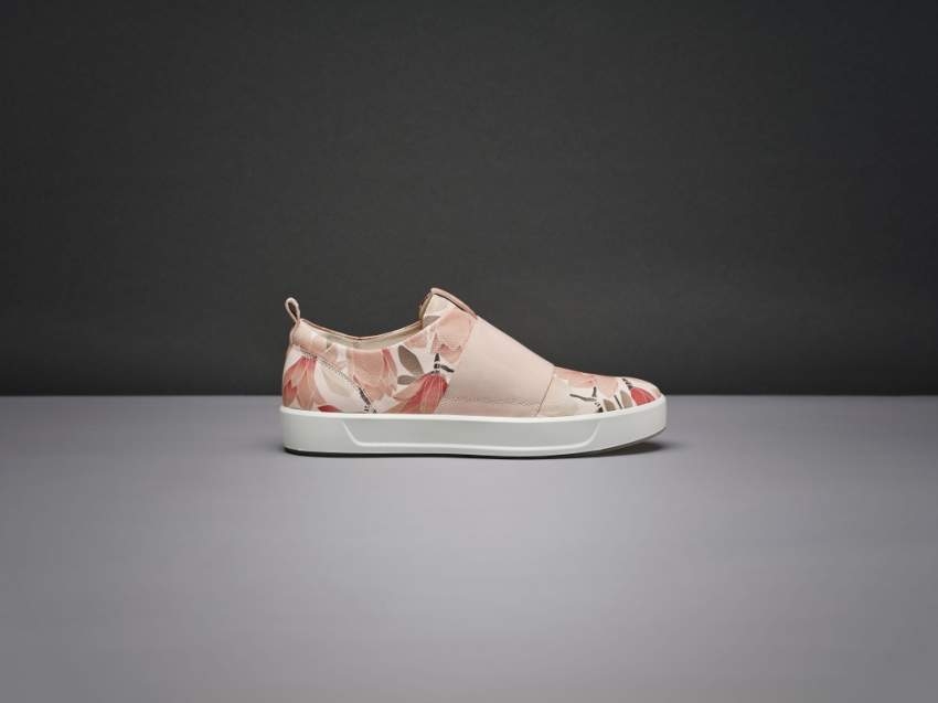 سحر الوردي وهدوء النيود في تشكيلة أحذية الصيف