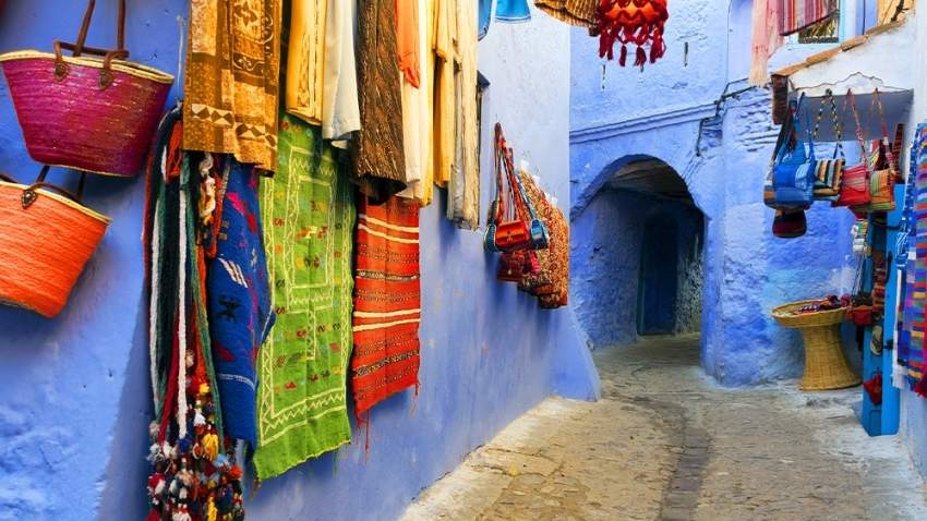 شفشاون .. لؤلؤة زرقاء في ربوع المغرب
