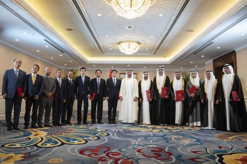 محمد بن زايد يشهد تبادل اتفاقيات بين مؤسسات في الإمارات والصين